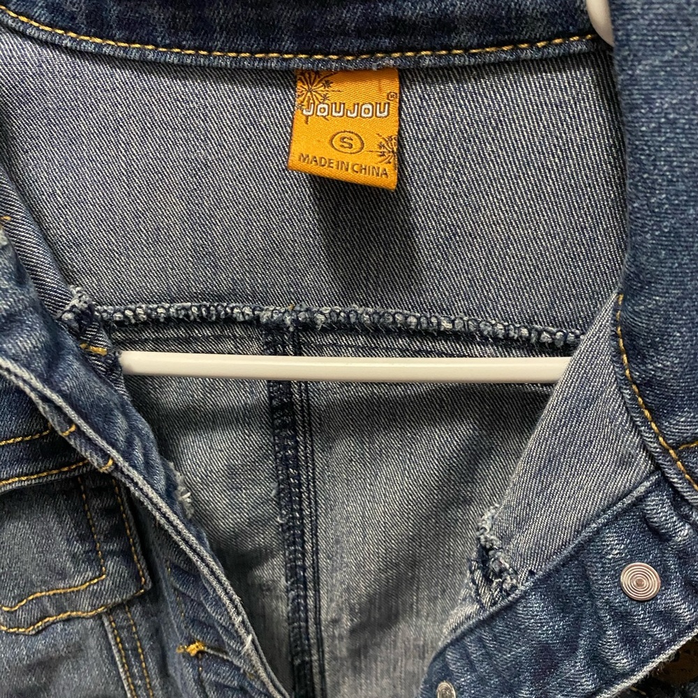 Jean jacket - Picture 2 of 4